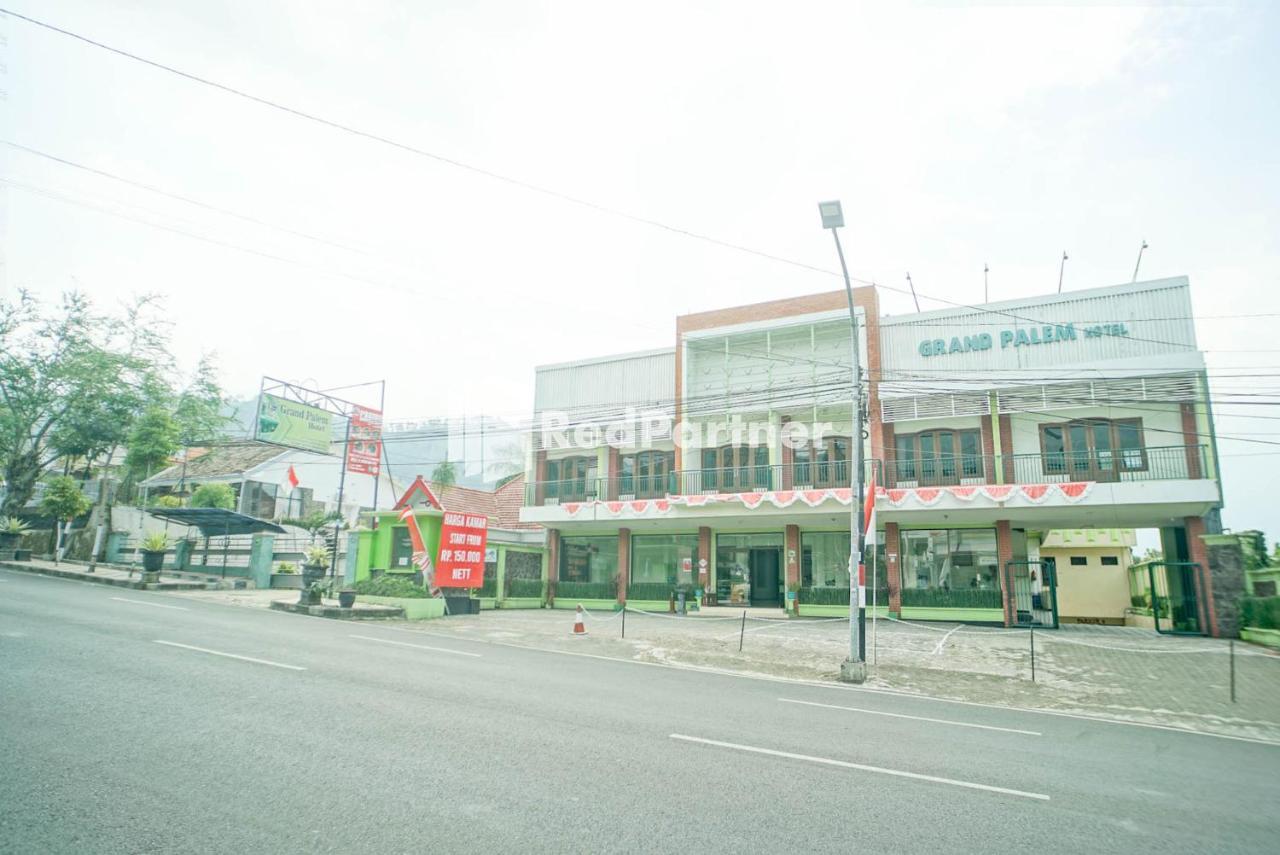 Hotel Grand Palem Redpartner Batu  Exterior foto